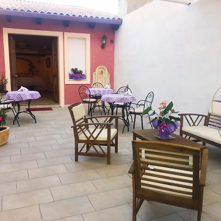 B&B Mariposa Sennori Bagian luar foto