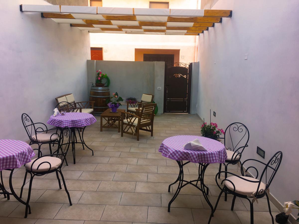 B&B Mariposa Sennori Bagian luar foto